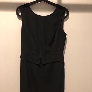 Black sleeveless dress